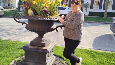 Checking out beautiful Niagara-on-the-Lake